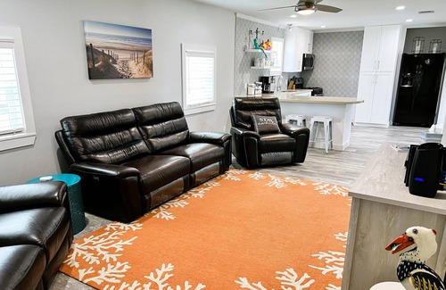 Rockport House | Spacious 2/2 coastal cottage just minutes from Rockport beach, dogs welcome.