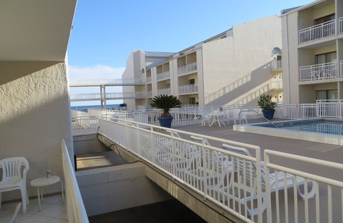 Orange Beach Condo | Spacious 2-Bed, 2-Bath Condo Steps from the Sand!