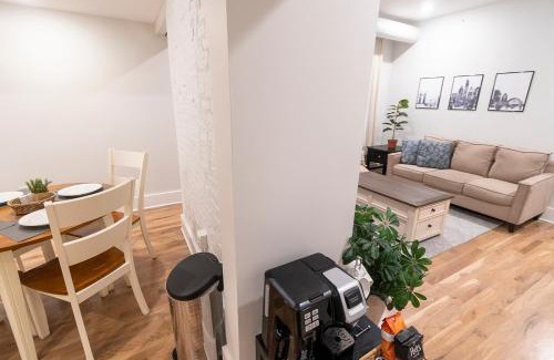 Central Business District Apartment | Spacious 2 bed 2 bath Downtown OTR condo minutes walk to the Reds Bengals stadium & more!