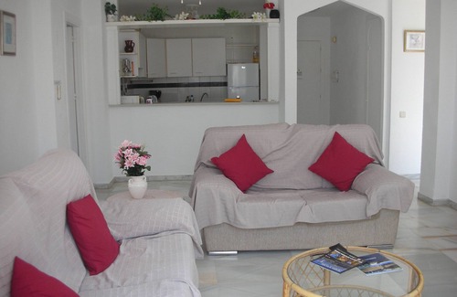 Roquetas de Mar Apartment | Spacious 2 Bedroom apartment large terrace A/C TV. Wi-FI. Close to Beach & Golf