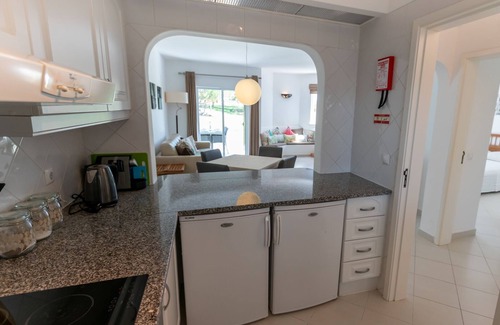 Alpouvar Apartment | Spacious 2 Bedroom, 2 Bath Ground Floor Apartment with WIFI, AC & UK TV.