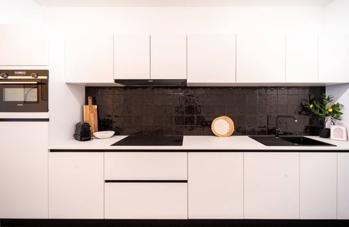 Statiekwartier Apartment | Spacious 2-Bedroom Apartment in Antwerp - 7 Guests