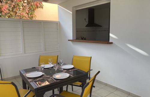 Le Marin Apartment | Spacious 2-bedroom apartment with 21m² ventilated terrace.