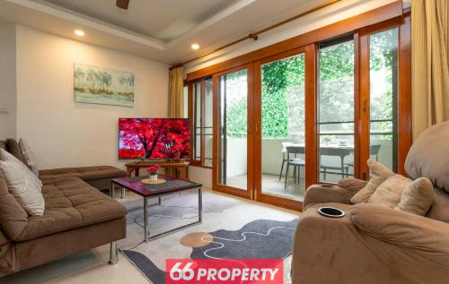 Wat Ket Apartment | Spacious 2 Bedroom Apartment near Train Station - 10 Min to Old City