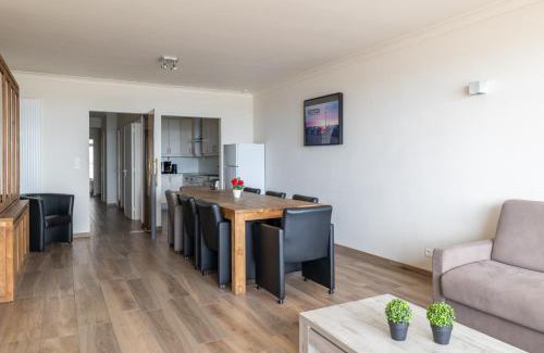 Mariakerke Apartment | Spacious 2-Bedroom Apartment with Breathtaking Sea View T68