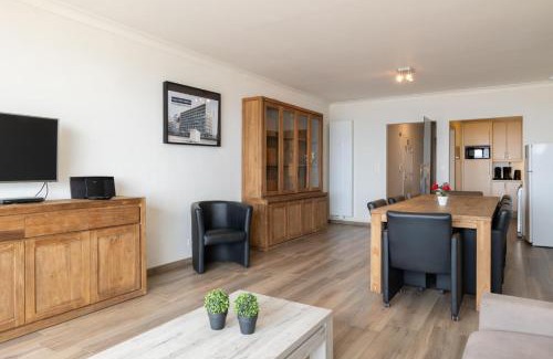 Mariakerke Apartment | Spacious 2-Bedroom Apartment with Breathtaking Sea View T68
