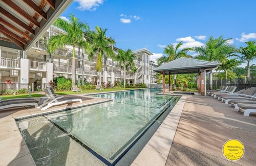 Airlie Beach Apartment | Spacious 2 bedroom Whitsunday Waterfront Penthouse
