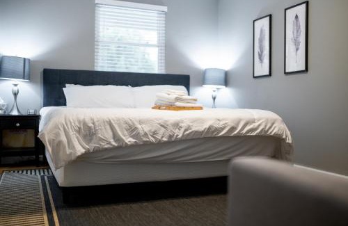 St. Charles Apartment | Spacious 2 Bedroom Townhome by StayLage