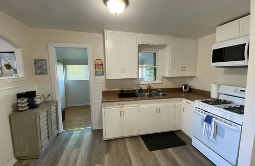 Grover Beach House | Spacious 2 Bedroom Grover Beach Guest House