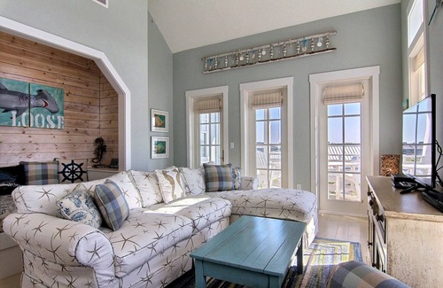 Cinnamon Shore Condo | Spacious, 2-Story Condo w/Lake Views at Cinnamon Shore+Resort Amenities!