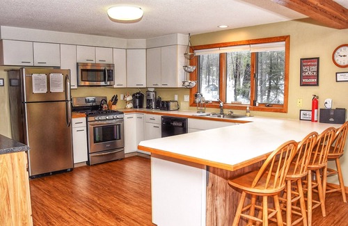 Birch Hill House | Spacious 2-story home, sleeps 12. Minutes from downtown North Conway