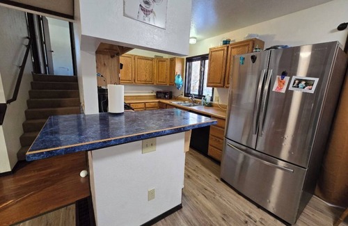 Tanaina House | Spacious ~2600 sqft 5-bedroom house in breathtaking Hatchers Pass with WiFi