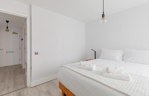 Canary Wharf Apartment | Spacious 2BD Flat By Docklands Canary Wharf