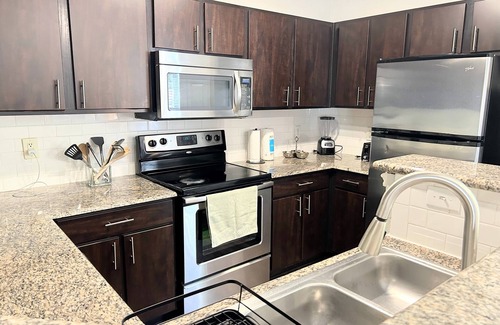 Texas Medical Center Apartment | Spacious 2BR+2BA apartment in the hearth of Medical Center