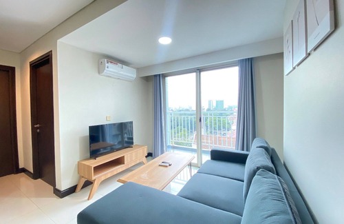 Babakan Ciamis Apartment | Spacious 2Br Apartment At El Royale Near Bip
