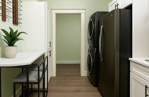 Jersey City House | Spacious 2BR APT Multiple Fireworks Shows Just Mins Away!