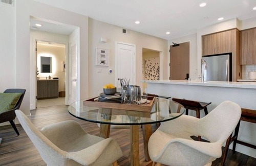 Heritage District Condo | Spacious 2BR Condo in Flats at Cityline