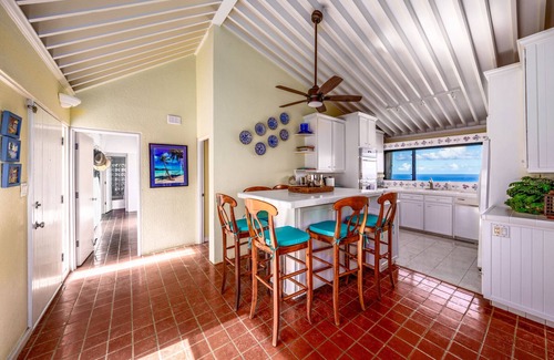 Estate Lovenlund Condo | Spacious 2BR Condo with AMAZING Views & a great location!