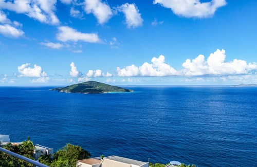 Estate Lovenlund Condo | Spacious 2BR Condo with AMAZING Views & a great location!