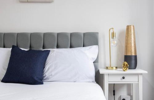 Latchmere Apartment | Spacious 2BR Gem - Close to Clapham Junction