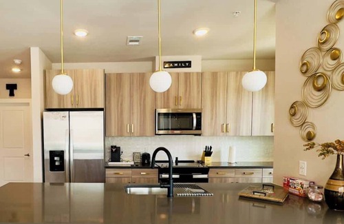 McNeil Apartment | Spacious 2BR | Sleeps 6 | Free Pool, Gym & Amenities