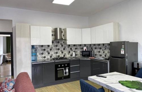 Kileleshwa Apartment | Spacious 2BR W/ City View