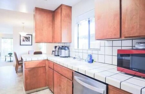 Sunnyvale House | Spacious 3+1 BR/2B House Sunnyvale Community Park