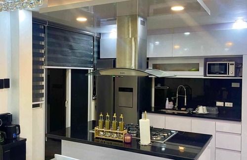 Santa Rosa Apartment | Spacious 3-bedroom hotel suites with AC, WiFi in enjoyable City of Santa Rosa