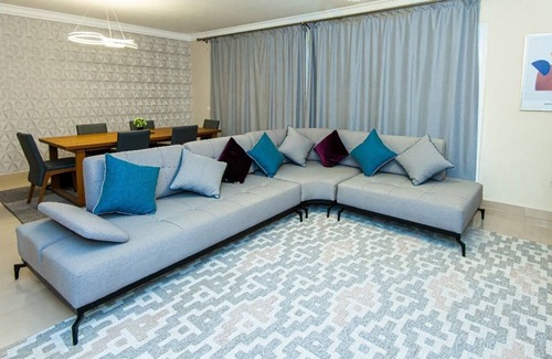 Heliopolis Apartment | Spacious 3-bedroom apartment Pool View Near the Airport