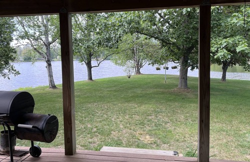 Gwinn House | Spacious 3 bed/3 bath Lake Home sleeps 12