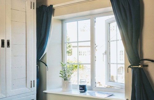Spofforth Apartment | Spacious 3-Bed Flat | Sleeps 6 | Free Parking & Wi-Fi | Near Harrogate & Leeds