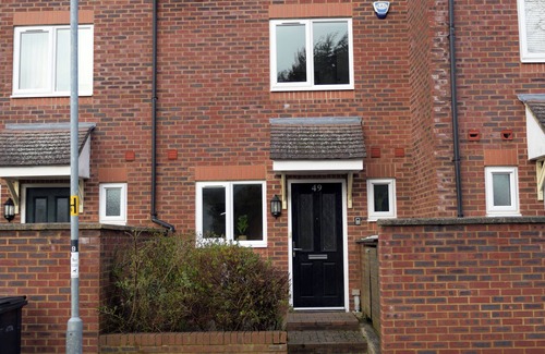Cribbs Causeway House | Spacious 3 bed town house in Bristol.