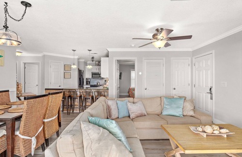 Seagrove Beach Condo | Spacious 3 bed 2.5 ba unit, close to the beach with pool, tennis, pickle ball