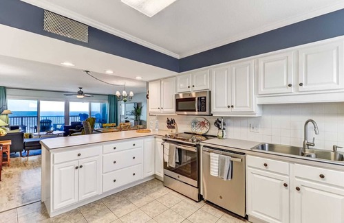 Fernandina Beach Condo | Spacious 3 Bedroom Condo with Pool, Large Balcony and Views for Miles!