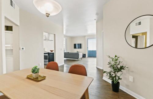 Del Rey Apartment | Spacious 3-Bedroom 3BTH Apt in Marina Del Rey! Pool, Hot Tub, Free Parking