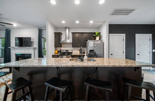 Talbot's Corner House | Spacious 3 Bedroom 6 Beds Nashville House w/Large Fenced Yard