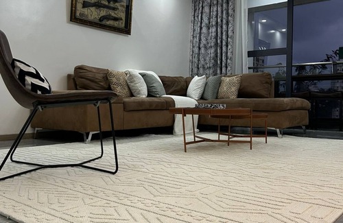 Kilimani House | Spacious 3-bedroom all ensuite withall amenities and fast Internet.