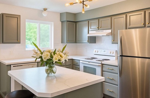 Sand Lake Apartment | Spacious 3-bedroom apartment Near Diamond Shopping