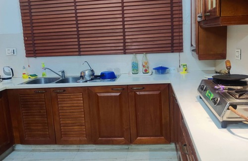 Shaheed Bhagat Singh Nagar Apartment | Spacious 3-bedroom apartment with AC, WiFi in tranquil Ludhiana