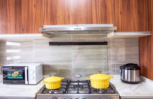 Nungua Apartment | Spacious 3-bedroom apartment with WiFi, AC in charming Lashibi, Alphabet city