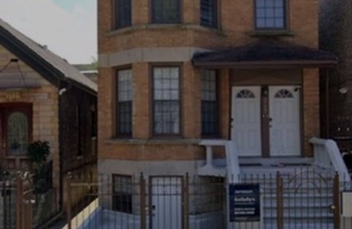 West Town Apartment | Spacious 3-bedroom apartment in gorgeous Chicago with WiFi, AC