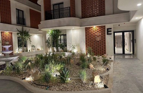 Qurtubah Apartment | Spacious 3-bedroom apartment in superb Qurtobah with WiFi, AC