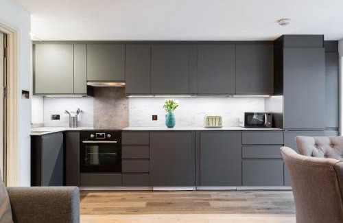 Covent Garden Apartment | Spacious 3 bedroom apt in Covent Garden
