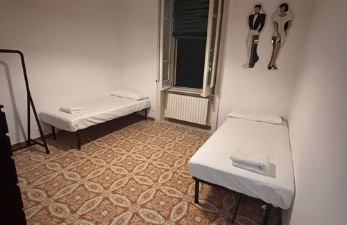 Salerno House | Spacious 3-bedroom building in enchanting Salerno with AC