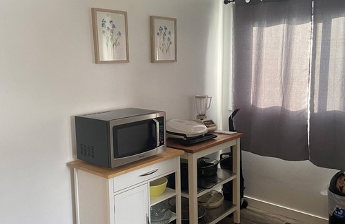 Sarnia House | Spacious 3 Bedroom