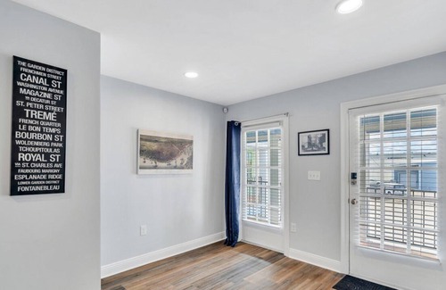Metairie Condo | Spacious 3 bedroom Condo 15 Min From Downtown