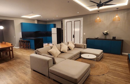 Phuket Condo | Spacious 3-bedroom condo with WiFi, AC. Nice View, Large Balcony,Fully furnished