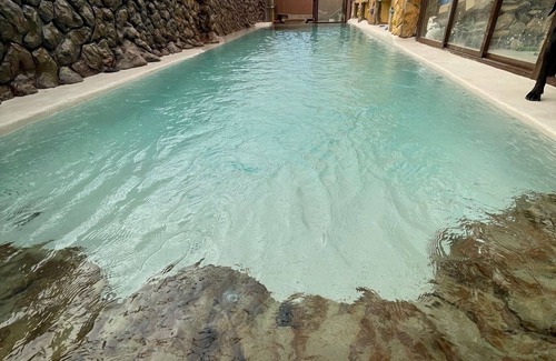 Cullar Vega Ski Chalet | Spacious 3-bedroom villa with heated pool in charming Cúllar Vega, Granada