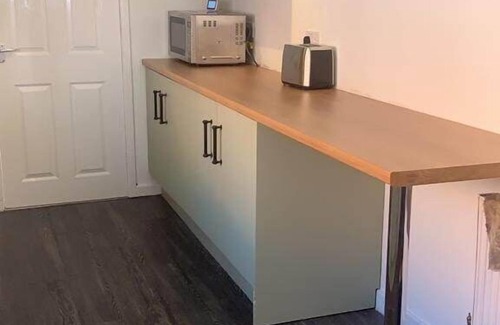 Sunderland House | Spacious 3 bedroom house contractor accommodation