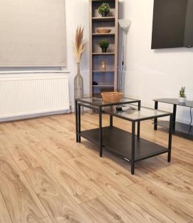 West Thurrock Apartment | Spacious 3 bedroom with garden